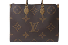 Load image into Gallery viewer, 極美品 LOUIS VUITTON ルイヴィトン モノグラム ジャイアント リバース オンザゴーMM トートバッグ M45321 ブラウン 中古 4b001183