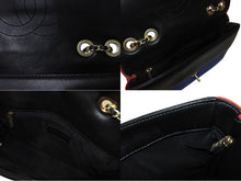 Load image into Gallery viewer, CHANEL シャネル マトラッセ チェーンショルダーバッグ CCロゴ マルチカラー カーフ ゴールド金具 中古 4b001194