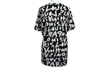 Load image into Gallery viewer, LOUIS VUITTON ルイヴィトン 半袖Tシャツ WOTS09JES サイズM グラフィティ Vネック ブラック ホワイト 美品 中古 4b001227