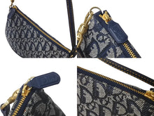 Load image into Gallery viewer, Christian Dior クリスチャンディオール サドルポーチ ワンショルダーバッグ MC 1011 ネイビー キャンバス レザー ゴールド金具 良品 中古 4b001234