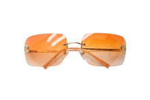 Load image into Gallery viewer, 極美品 CHANEL シャネル リムレス サングラス 4017-D c.125/56 サイズ62□17 120 ココマーク ラインストーン オレンジ グラデーション 中古 4b001363