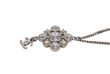 Load image into Gallery viewer, 極美品 CHANEL シャネル ネックレス ココマーク ラインストーン A12V刻印 メタル ラインストーン シルバー 14.3g 中古 4b001371
