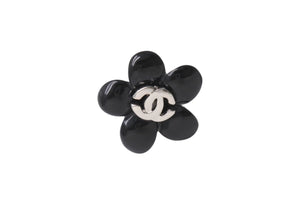 極美品 CHANEL シャネル フラワー ココマーク ピアス 両耳 05P刻印 プラスチック メタル ブラック シルバー金具 中古 4b001374
