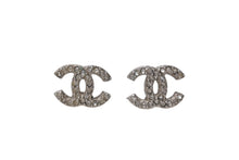 Load image into Gallery viewer, 極美品 CHANEL シャネル ピアス ココマーク ラインストーン 両耳 アクセサリー F16V刻印 0.7g シルバー 中古 4b001372