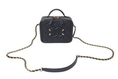極美品 CHANEL シャネル CCフィリグリー スモールチェーンバニティバッグ A93343 26番台 キャビアスキン ブラック ゴールド金具 4b001383