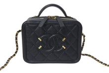 Load image into Gallery viewer, 極美品 CHANEL シャネル CCフィリグリー スモールチェーンバニティバッグ A93343 26番台 キャビアスキン ブラック ゴールド金具 4b001383