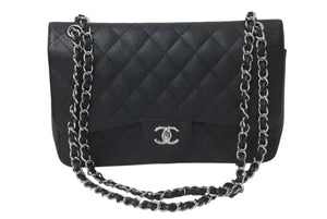 極美品 CHANEL シャネル デカマトラッセ30 Wフラップ Wチェーン ショルダーバッグ 15番台 キャビアスキン ブラック シルバー金具 中古 4b001384