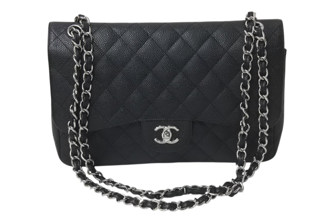 極美品 CHANEL シャネル デカマトラッセ30 Wフラップ Wチェーン ショルダーバッグ 15番台 キャビアスキン ブラック シルバー金具 中古 4b001384