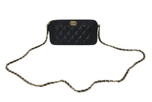 Load image into Gallery viewer, CHANEL シャネル ショルダーバッグ ボーイシャネル チェーンウォレット ブラック キャビアスキン 23番台 シルバー金具 美品 中古 4b001385