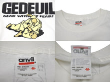 Load image into Gallery viewer, 極美品 GOODENOUGH グッドイナフ GEDEVIL グッドイナフデビル 半袖Tシャツ サイズM プリント ホワイト 中古 4b001436