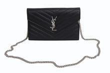 Load image into Gallery viewer, SAINT LAURENT サンローラン キルティング チェーンショルダーバック 377828 レザー ブラック ゴールド金具 美品 中古 4b001470