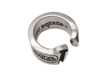 画像をギャラリービューアに読み込む, CHROME HEARTS クロムハーツ ラージ スクロース ラベル リング 13号 重量約15.1g シルバー925 美品 中古 4b001500 
