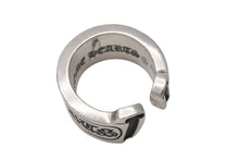 画像をギャラリービューアに読み込む, CHROME HEARTS クロムハーツ ラージ スクロース ラベル リング 13.5号 重量約16.8g シルバー925 美品 中古 4b001503 