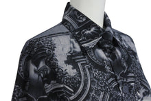 Load image into Gallery viewer, JEAN PAUL GAULTIER CLASSIQUE ジャンポールゴルチェ クラシック 中世柄 ジョーゼットブラウス シャツ ブラック サイズ40 美品 中古 4b001600