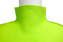 Load image into Gallery viewer, 極美品 ISSEY MIYAKE me イッセイ ミヤケ ミー ボックスプリーツ ハイネック カットソー M181FK335 グリーン ブルー 中古 4b001614
