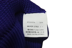 新品同様 me ISSEY MIYAKE ミー イッセイミヤケ ライトエフェクト プリーツ カットソー マルチカラー ポリエステル MI43FJ762 サイズF 中古 4b001619