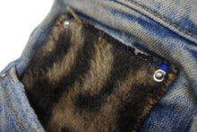 Load image into Gallery viewer, 極美品 AMIRI アミリ デニム RN150712 パッチワーク レザー ダメージ加工 ウォッシュド加工 サイズ32 ブルー 中古 4b001665