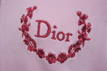 Load image into Gallery viewer, 極美品 Christian Dior クリスチャンディオール 半袖ポロシャツ 4A16155900 サイズ38 ロゴ プリント 刺繍 ピンク 中古 4b001675