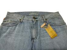 Load image into Gallery viewer, 極美品 ROBIN&#39;S JEAN ロビンズジーン ヴィンテージ加工 フレアデニムパンツ D5095 刺繍 スタッズ ライトインディゴ サイズ34 中古 4b001684