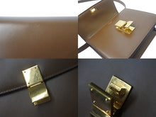 Load image into Gallery viewer, CELINE セリーヌ クラシックボックス ショルダーバッグ カーフスキン ブラウン イタリア製 ゴールド金具 美品 中古 4b001708