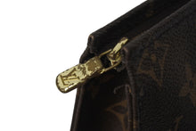 画像をギャラリービューアに読み込む, LOUIS VUITTON ルイヴィトン ポシェット トワレット 19 ポーチ M47544 モノグラムキャンバス ブラウン ゴールド金具 美品 中古 4b001778