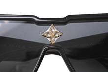 Load image into Gallery viewer, LOUIS VUITTON ルイヴィトン サングラス サイクロン Z1578E モノグラムフラワー アセテート スワロフスキー ブラック 美品 中古 4b001794