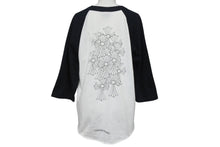 Load image into Gallery viewer, CHROME HEARTS クロムハーツ ラグラン 7部丈Tシャツ サイズM CHクロス セメタリークロス プリント ホワイト ブラック 美品 中古 4b001827