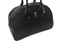 Load image into Gallery viewer, CHROME HEARTS クロムハーツ 現行型 ジムバッグ ミデュアム セメタリークロスパッチ 14パッチ スモールCHクロス ブラック 美品 中古 4b001883