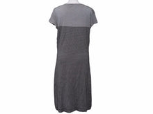 Load image into Gallery viewer, CHANEL シャネル ボーダーワンピース P08625V00338 97P ココマーク ブラック グレー レディース サイズ40 中古 N19342