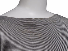 Load image into Gallery viewer, CHANEL シャネル ボーダーワンピース P08625V00338 97P ココマーク ブラック グレー レディース サイズ40 中古 N19342