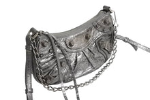 Load image into Gallery viewer, 新品同様 BALENCIAGA バレンシアガ LE CAGOLE ルカゴール ミニショルダーバッグ 695814 レザー 2way スタッズ シルバー 中古 4b002113
