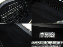 Load image into Gallery viewer, 新品同様 BALENCIAGA バレンシアガ LE CAGOLE ルカゴール ミニショルダーバッグ 695814 レザー 2way スタッズ シルバー 中古 4b002113