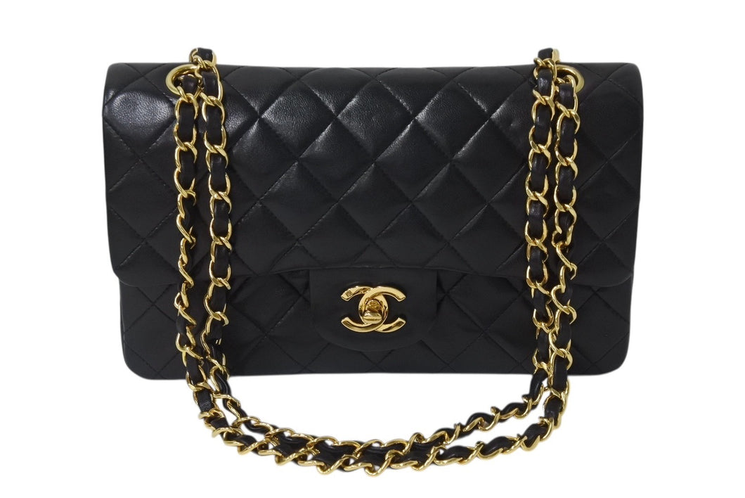 極美品 CHANEL シャネル マトラッセ23 Wフラップ Wチェーンショルダーバッグ 3番台 ラムスキン ココマーク ブラック ゴールド金具 中古 4b002134