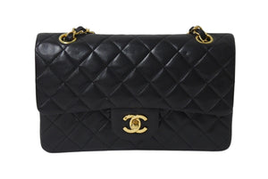 極美品 CHANEL シャネル マトラッセ23 Wフラップ Wチェーンショルダーバッグ 3番台 ラムスキン ココマーク ブラック ゴールド金具 中古 4b002134