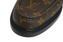 Load image into Gallery viewer, 極美品 LOUIS VUITTON ルイヴィトン NIGO モノグラムタッセルローファー 1A7YGN ヴォルテールライン モノグラムキャンバスブラウン 中古 4b002181
