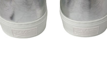 Load image into Gallery viewer, 新品未使用 LOUIS VUITTON ルイヴィトン TATTOO ダミエスニーカー LD0231 メタリックシルバー ホワイト サイズ8.5 中古 4b002182