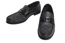 Load image into Gallery viewer, 極美品 LOUIS VUITTON ルイヴィトン ダミエグラフィットローファー 1A4OL4 レザー ブラック グレー サイズ9 中古 4b002184