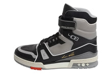 Load image into Gallery viewer, 極美品 LOUIS VUITTON ルイヴィトン LVトレイナー ハイカットスニーカー ヴァージル期 1A54IS ブラック グレー サイズ9 中古 4b002188