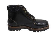 Load image into Gallery viewer, 新品同様 LOUIS VUITTON ルイヴィトン オーベルカンフライン モノグラム レザーブーツ ブラック サイズ9.5 中古 4b002190