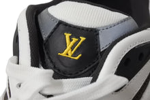 Load image into Gallery viewer, 新品未使用 LOUIS VUITTON ルイヴィトン トレイルライン レザーローカットスニーカー FD0230 モノグラム ホワイト ブラウン 8.5 中古 4b002194