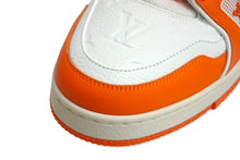 Load image into Gallery viewer, 新品同様 LOUIS VUITTON ルイヴィトン LVトレイナー ローカットスニーカー FD0231 レザー ヴァージル期 ホワイト オレンジ サイズ9 中古 4b002195