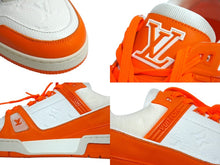 Load image into Gallery viewer, 新品同様 LOUIS VUITTON ルイヴィトン LVトレイナー ローカットスニーカー FD0231 レザー ヴァージル期 ホワイト オレンジ サイズ9 中古 4b002195
