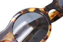 Load image into Gallery viewer, LOUIS VUITTON ルイヴィトン SUPREME シュプリーム サングラス Z0990W サイズ46◻︎23ブラウン ゴールド金具 美品 中古 4b002208