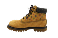 画像をギャラリービューアに読み込む, TIMBERLAND ティンバーランド 6インチブーツ イエローブーツ マルチカラー ロゴ総柄 キッズ サイズ17.5cm 良品 中古 4b000226 