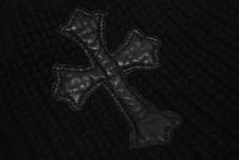 画像をギャラリービューアに読み込む, CHROME HEARTS クロムハーツ レザークロスパッチ クロスボール カシミヤビーニー ニット帽 レザー ブラック サイズOS 美品 中古 4b002356 
