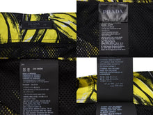 画像をギャラリービューアに読み込む, 極美品 PRADA プラダ Banana And Flame print Swim Shorts バナナアンドフレイムプリント スイムショーツ UB330 S182 サイズ48 中古 4b002484 