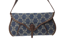 Load image into Gallery viewer, CELINE セリーヌ ワンショルダーバッグ マカダム柄 CE00/14 キャンバス レザー ブルー ブラウン アンティークゴールド金具 美品 中古 4b002560