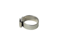 Load image into Gallery viewer, HERMES エルメス リング 指輪 シルバー925 刻印 サイズ10号 初期 アクセサリー ジュエリー 美品 中古 26763