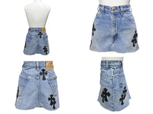 画像をギャラリービューアに読み込む, 未使用 CHROME HEARTS × Levi&#39;s クロムハーツ リーバイス クロスパッチ デニムスカート インディゴブルー ブラック サイズ26 中古 4b003354 