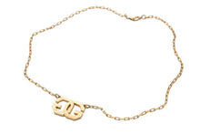 画像をギャラリービューアに読み込む, VINTAGE GIVENCHY ジバンシィ ペンダント ネックレス ロゴ ゴールドカラー アクセサリー 1977年 中古 33970 